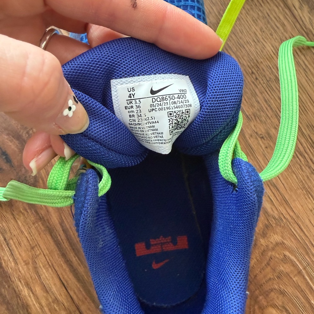 Nike LeBron Witness 7 Kaleidoscope GS DQ8650-400 - Picture 8 of 10